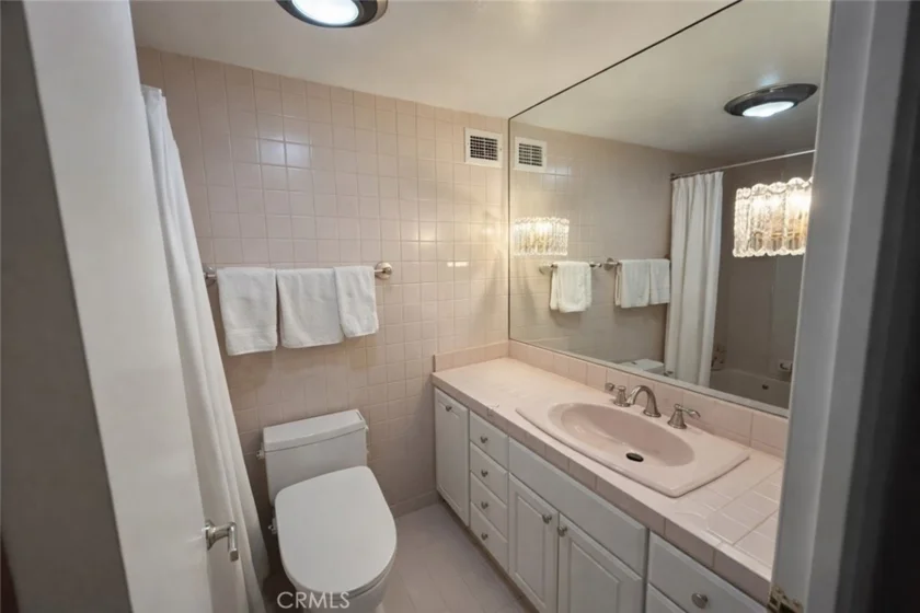865 Comstock #16A photo 9