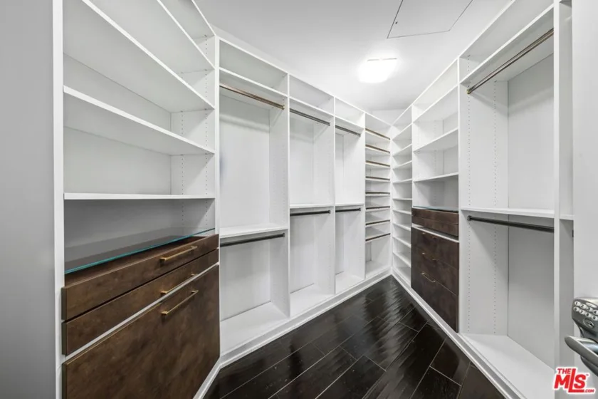 1100 Wilshire Boulevard #3208 photo 13