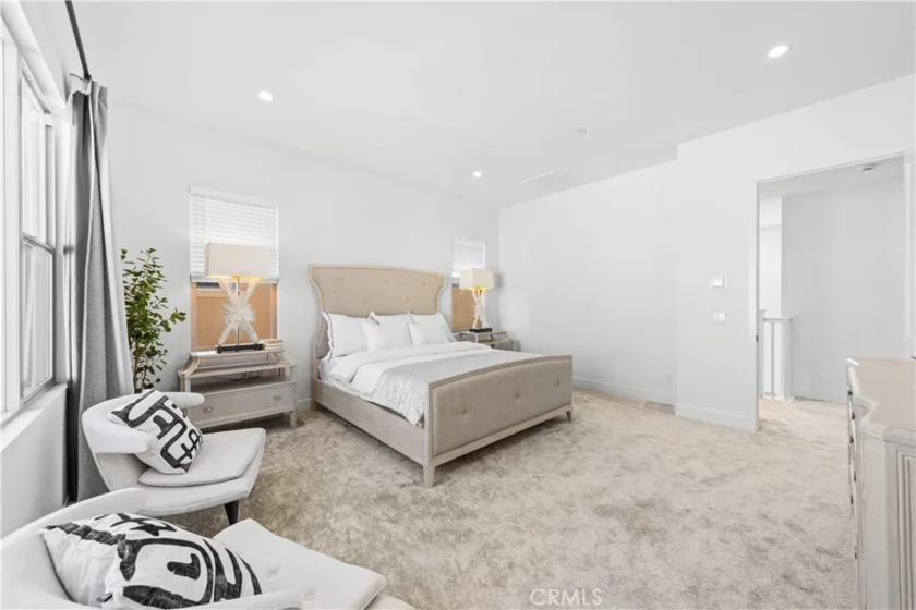 106 Glydon photo 16