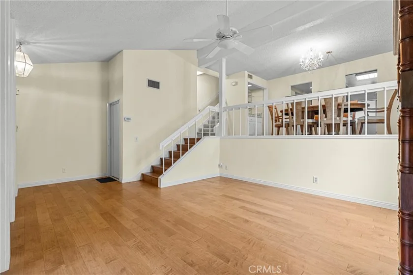 6249 Randi Avenue photo 11