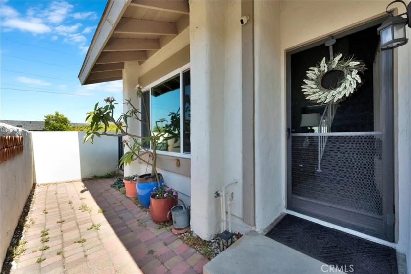 19951 Woodcliff Court photo 2