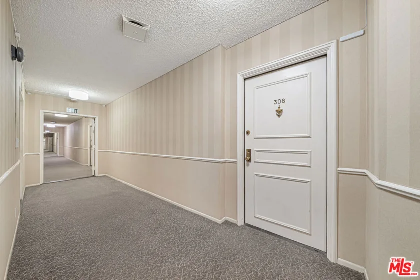 10650 Holman Avenue #308 photo 6