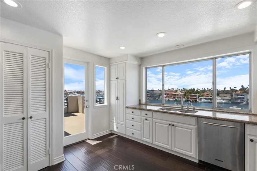 4167 Warner #301 photo 18