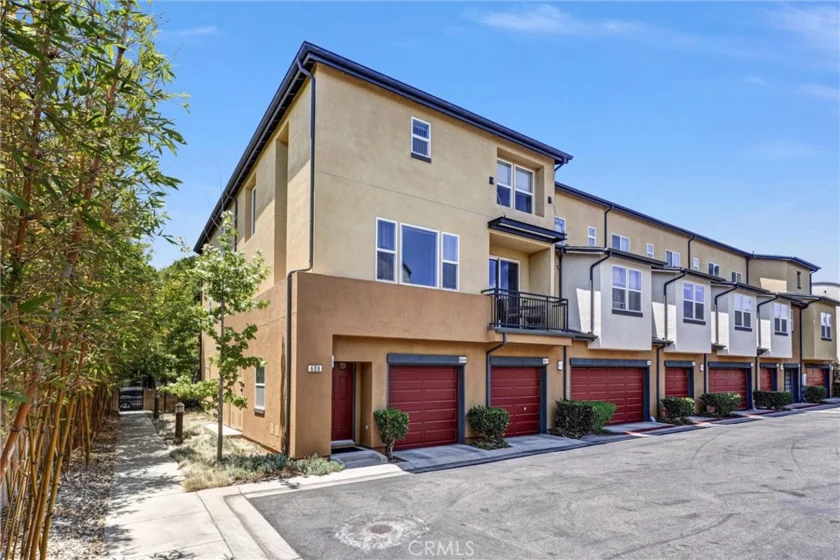 8620 Belford Avenue #608 photo 1