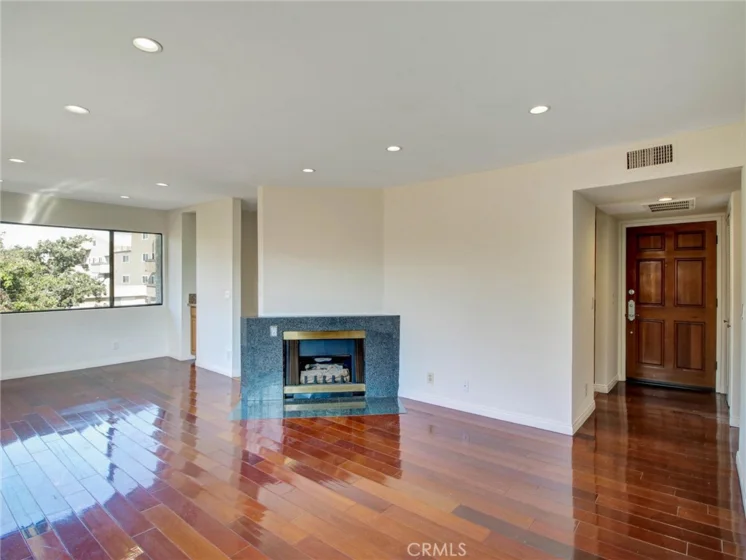 1134 Campbell #307 photo 1