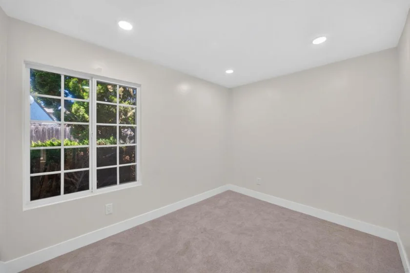 8318 Panorama Ridge Court photo 22