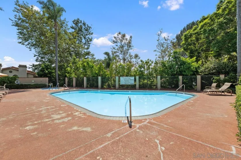 7565 Charmant Drive #417 photo 43