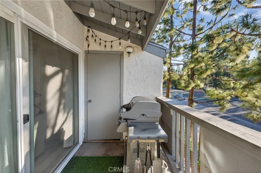 1627 Brea Boulevard photo 23