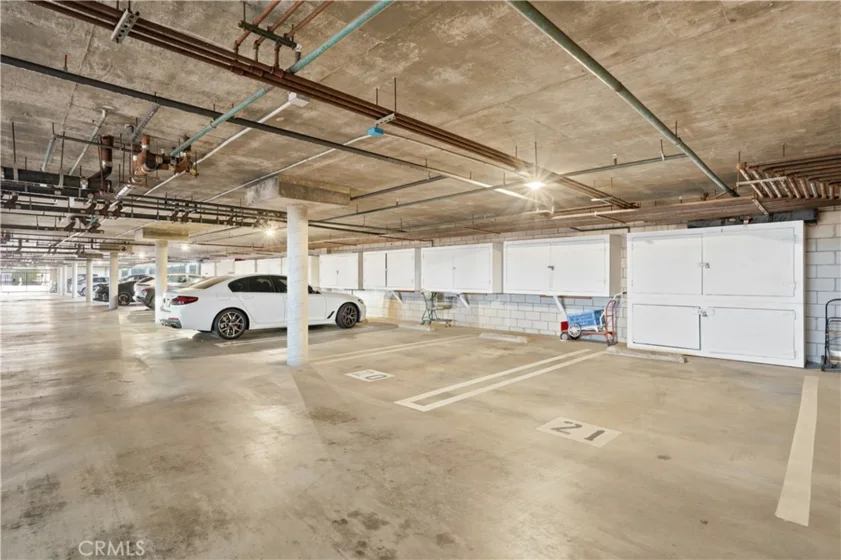 4167 Warner #205 photo 22