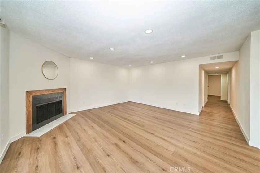 605 Redondo Avenue #203 photo 18