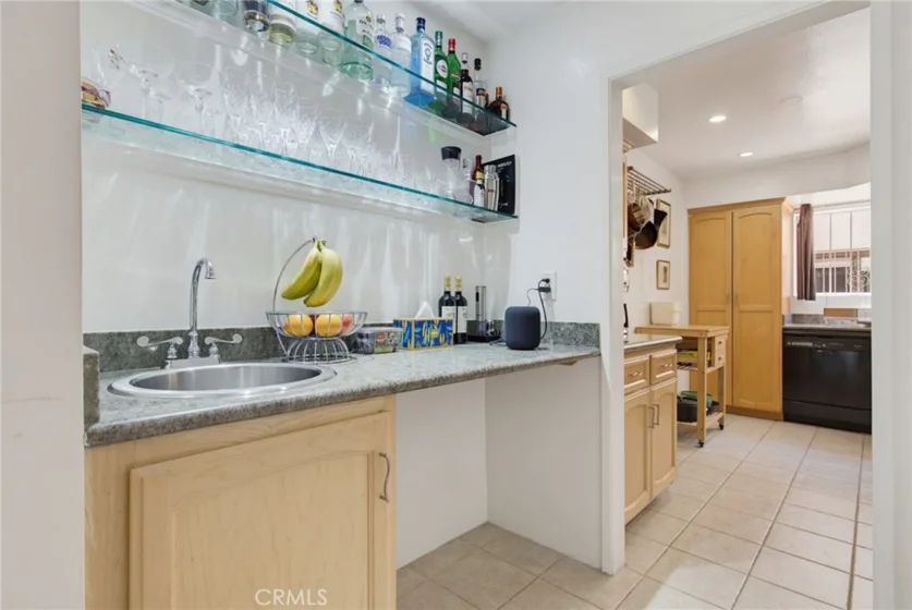 1850 Midvale Avenue #13 photo 5