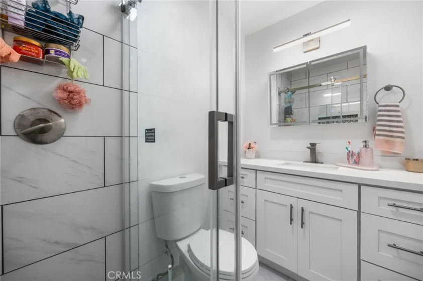 1800 W Gramercy #14 photo 22