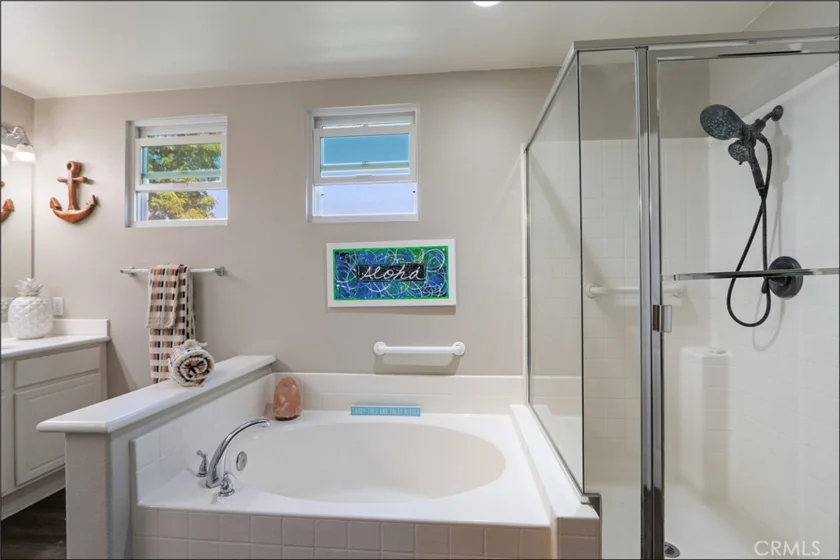 10 Bluff Cove photo 22