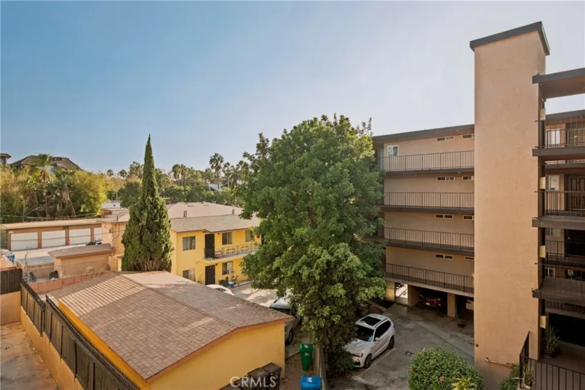 460 Golden Avenue #320 photo 10