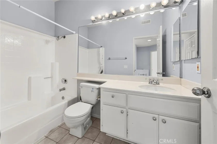 3195 Altura Court #201 photo 11