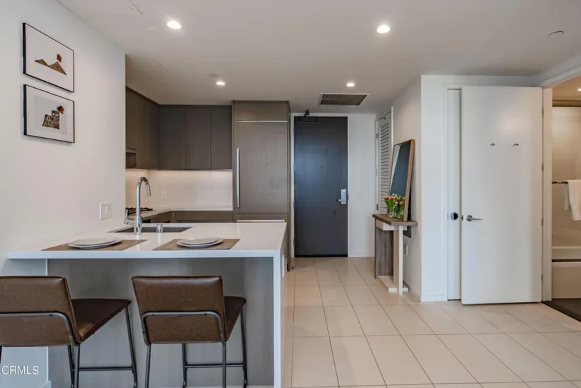 889 Francisco Street #802 photo 11