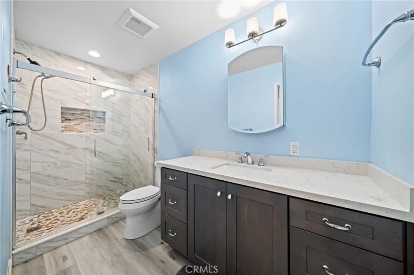 7720 Riverdale #B photo 20