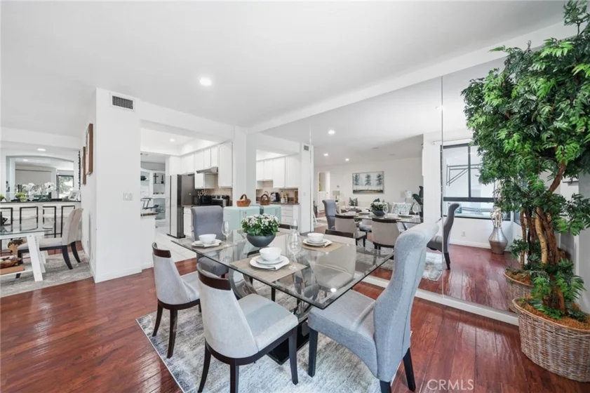 4477 Wilshire photo 5