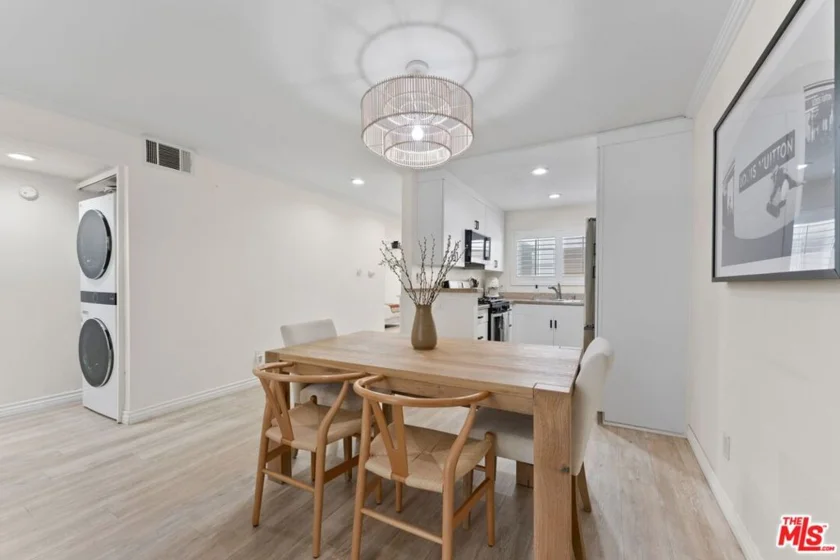 5515 Canoga Avenue #220 photo 6