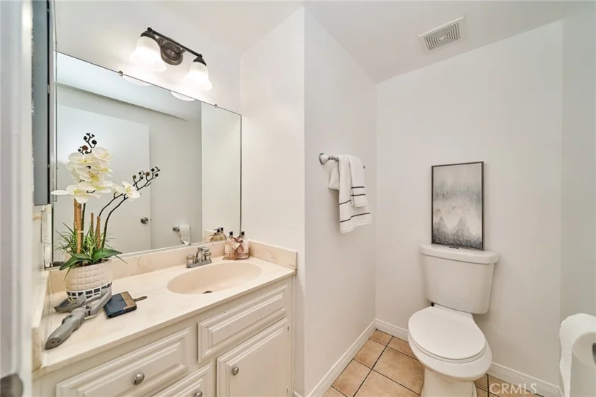 1417 S Marguerita Avenue #10 photo 22