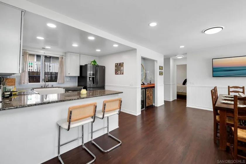 1352 Palomar photo 4