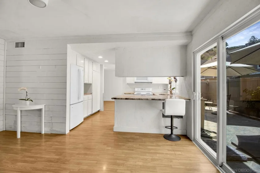 3787 Balboa #C photo 10