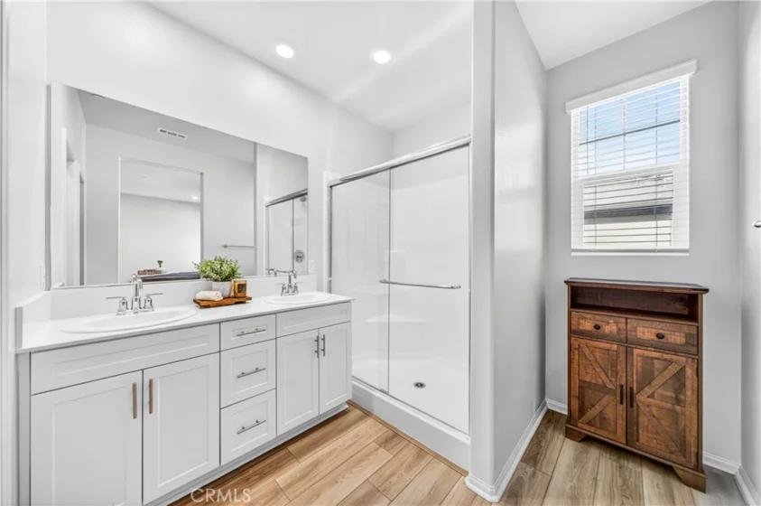 40500 Birchfield Drive photo 29