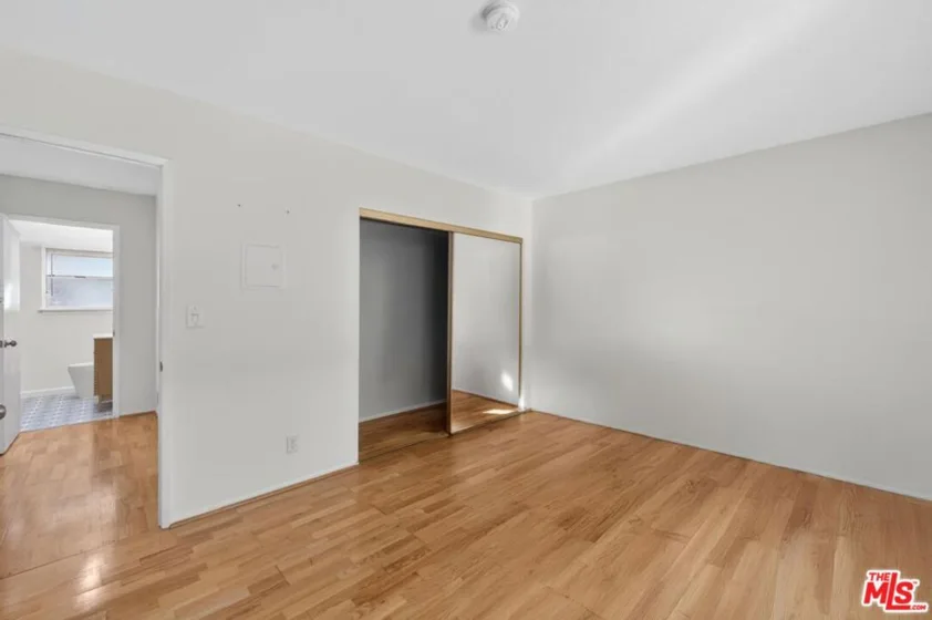 5825 Bowcroft Street #1 photo 3