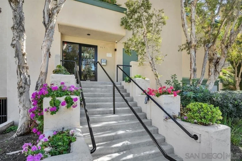 917 Torrance Street #14 photo 1