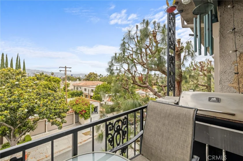 8712 Gregory Way #402 photo 25