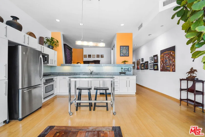1100 Wilshire Boulevard #2610 photo 32
