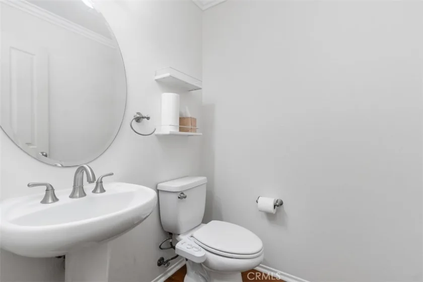 60 Avondale photo 8