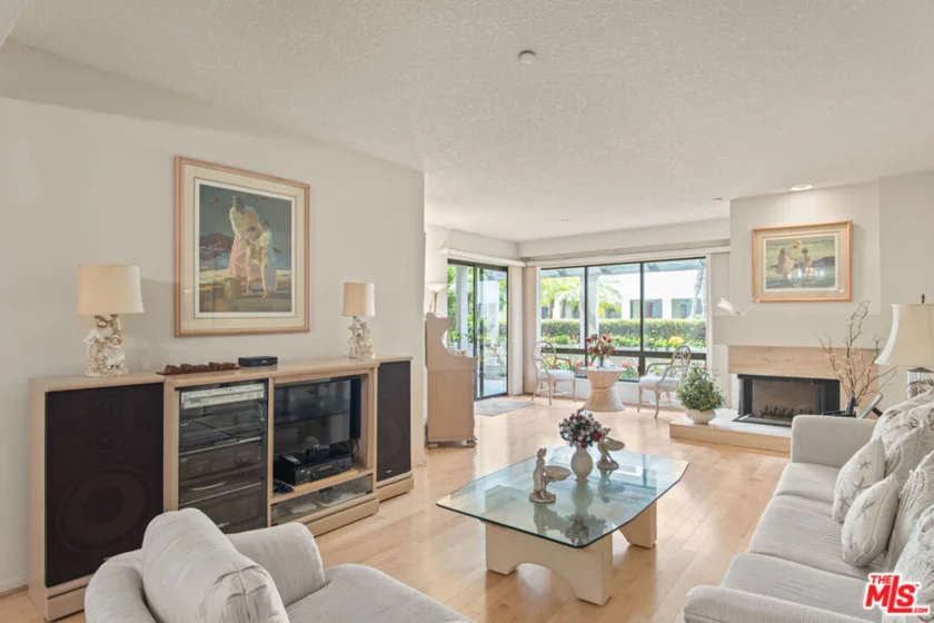 150 Ocean Park Boulevard #320 photo 1