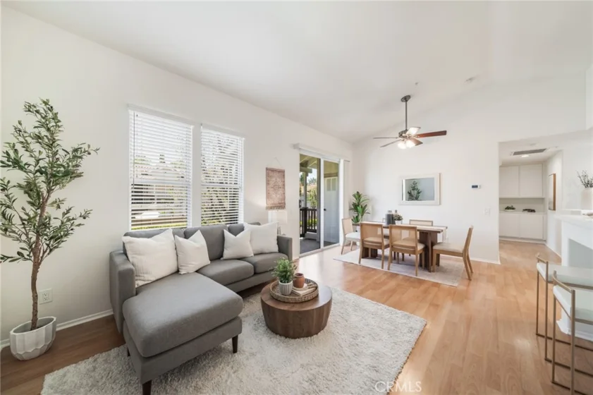 201 California Court photo 3