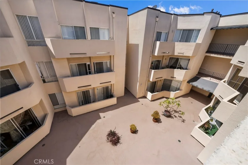 19350 Sherman Way. #328 photo 14