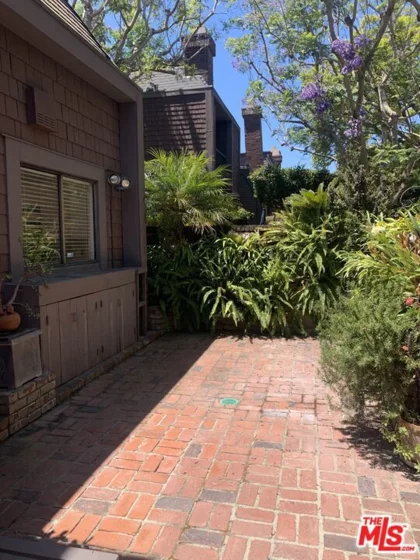4535 Alla Road #1 photo 5