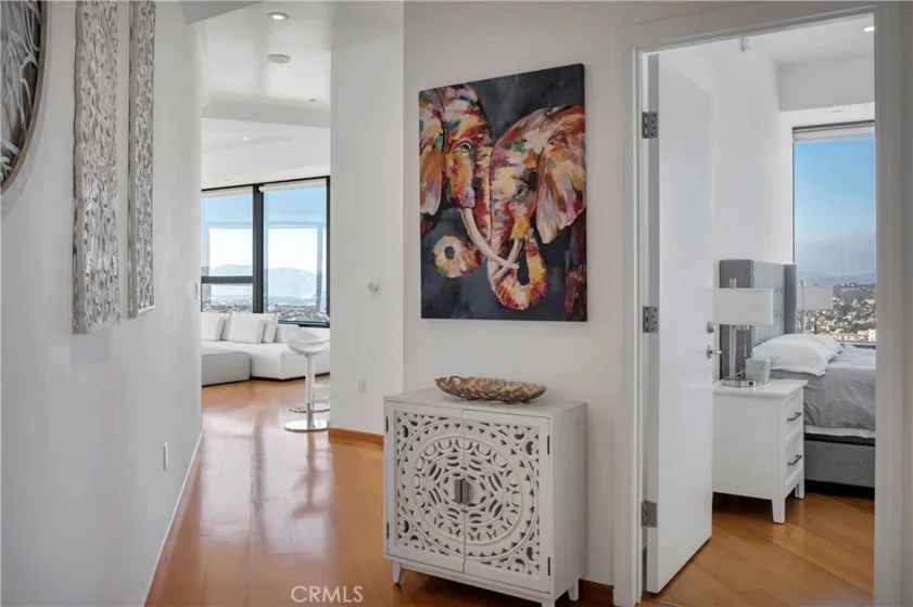 1100 Wilshire Boulevard #3302 photo 27