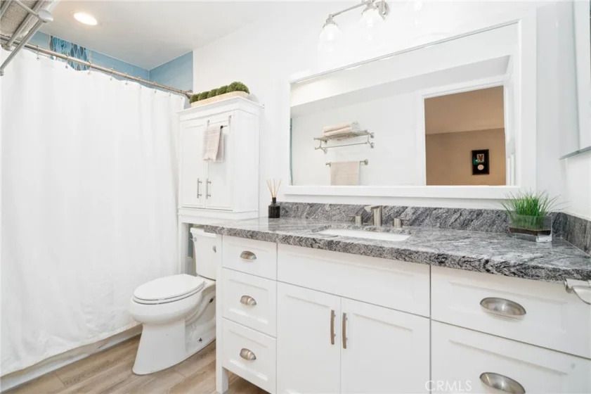 7139 S Marina Pacifica Drive #Key 8 photo 20