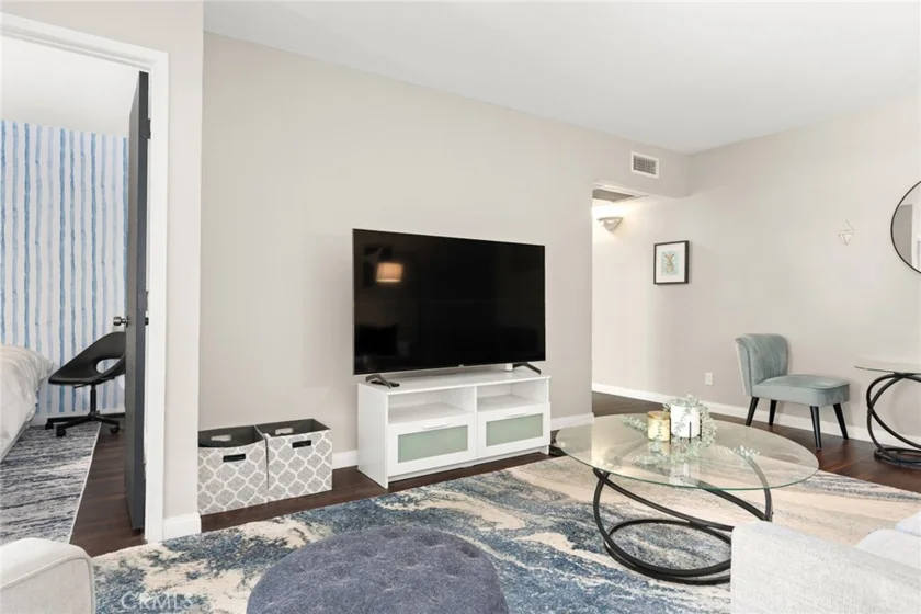 18307 Burbank Boulevard #92 photo 2