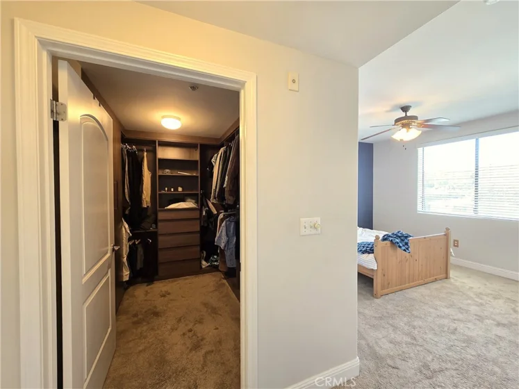 4724 Kester Avenue #409 photo 10