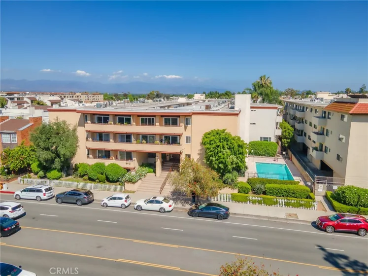 5412 Lindley Avenue #108 photo 33