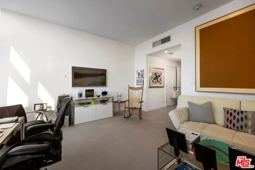900 W Olympic Boulevard #46G photo 30