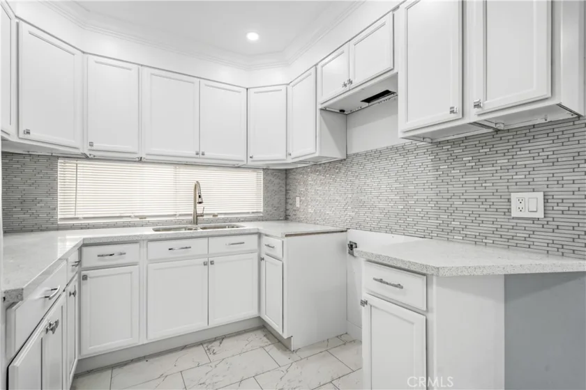 500 Evergreen Street #305 photo 1