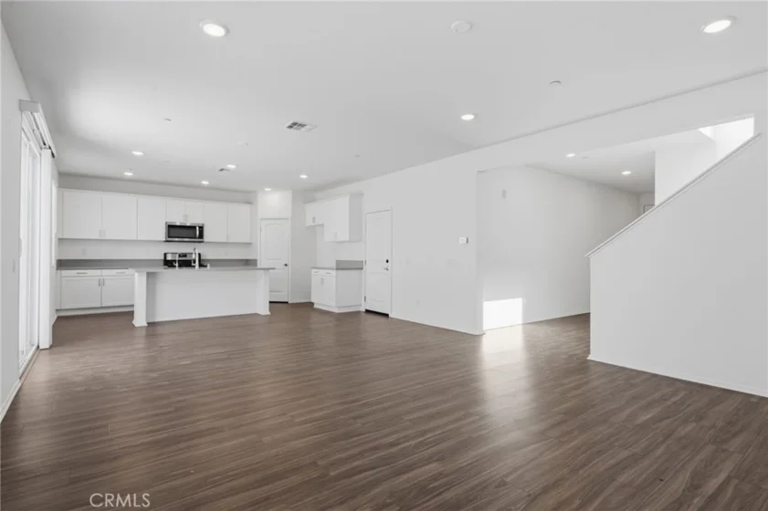24914 Gossamer Court photo 7