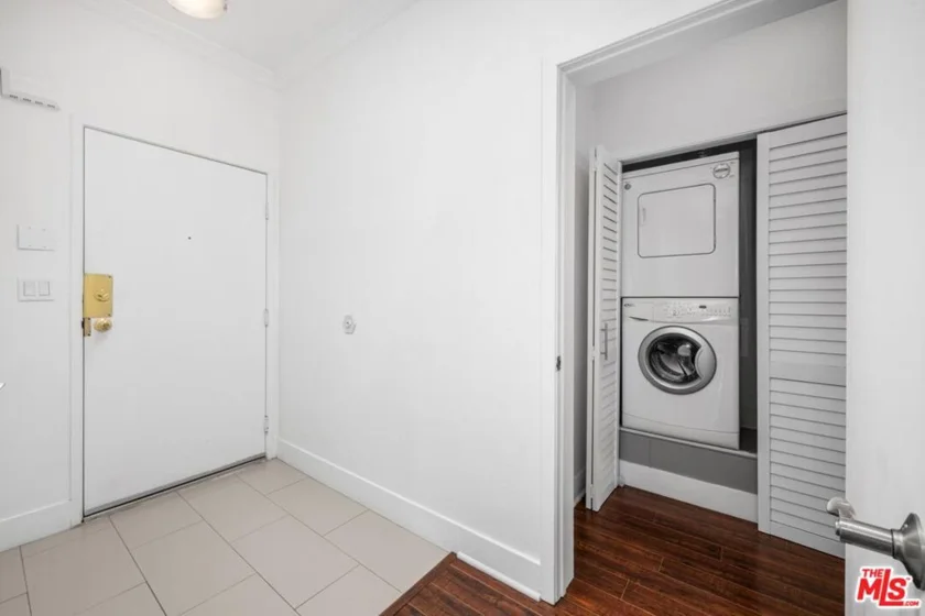 12001 Goshen Avenue #303 photo 24