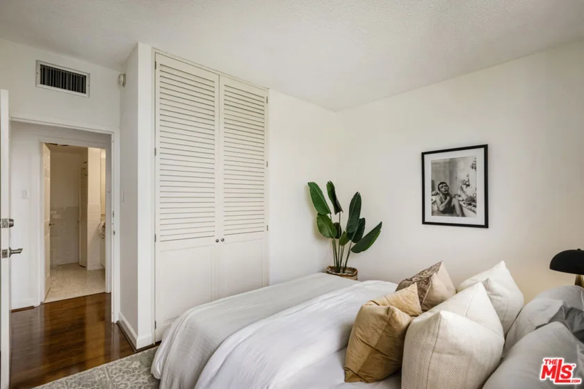 4411 Los Feliz Boulevard #502 photo 10