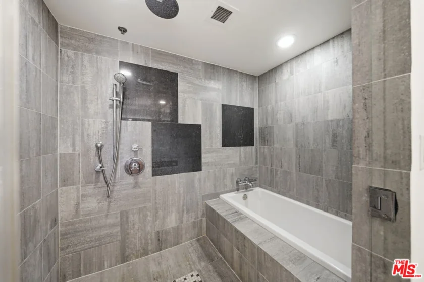 3785 Wilshire Boulevard #1607 photo 18