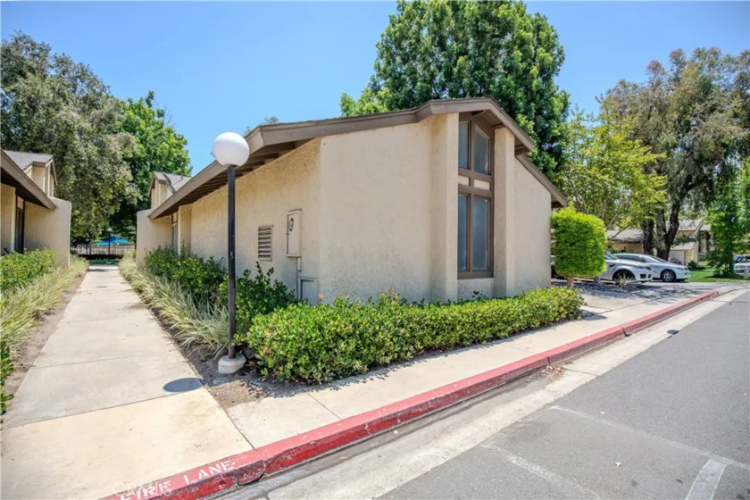 2528 N Tustin #D photo 55