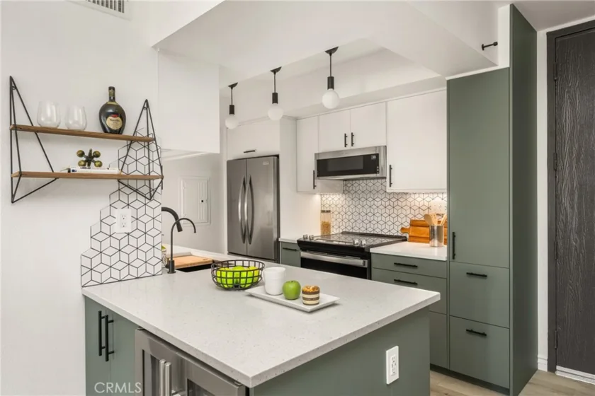 1351 N Crescent Heights Boulevard #313 photo 4