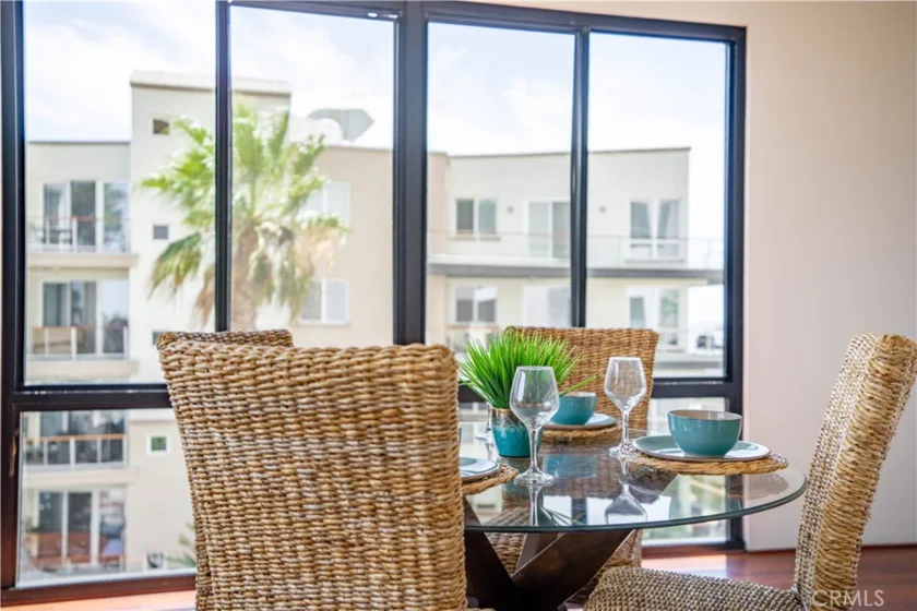 1310 E Ocean #401 photo 16
